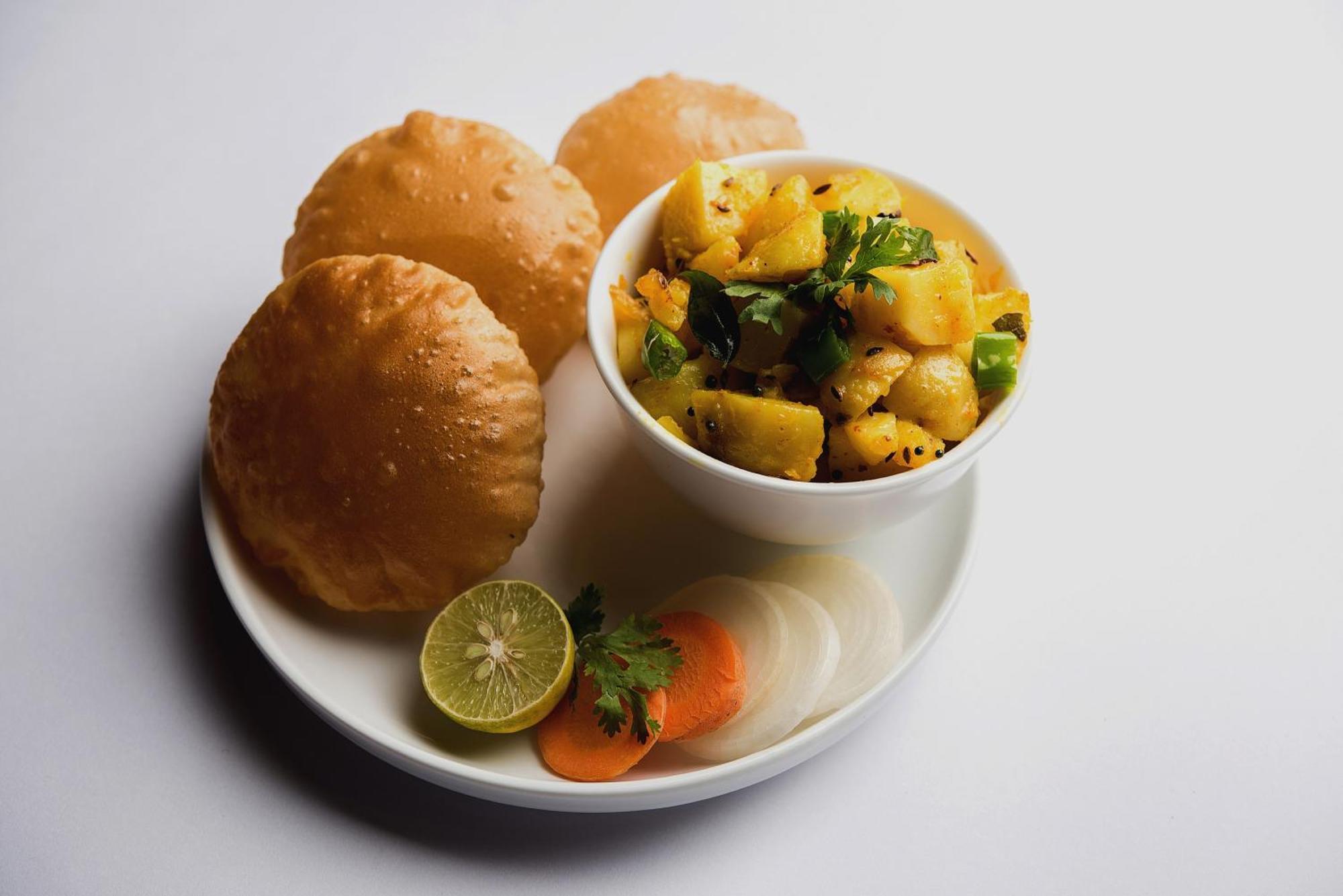 Oyo 8844 Meadows Inn Chinhat Buitenkant foto